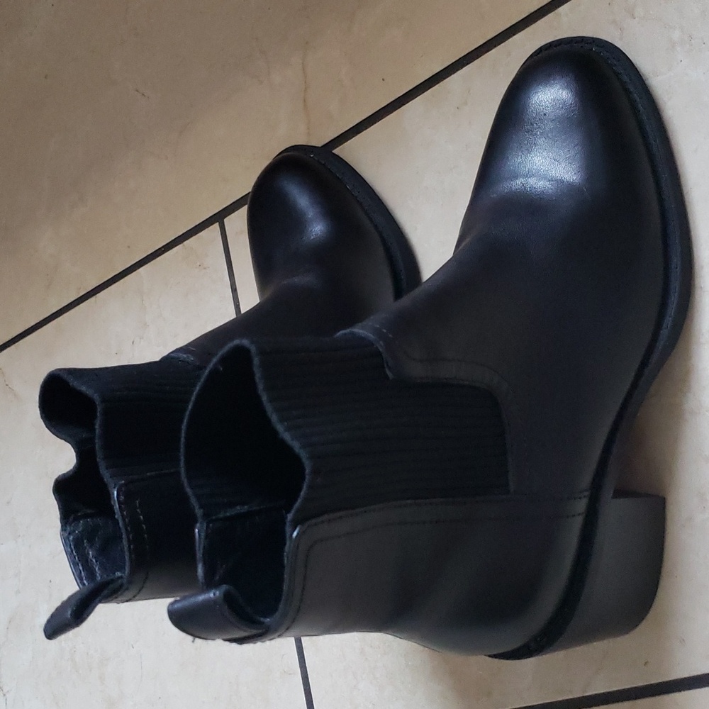 Womens NWOB Sz 8 5 Steve Madden Boots